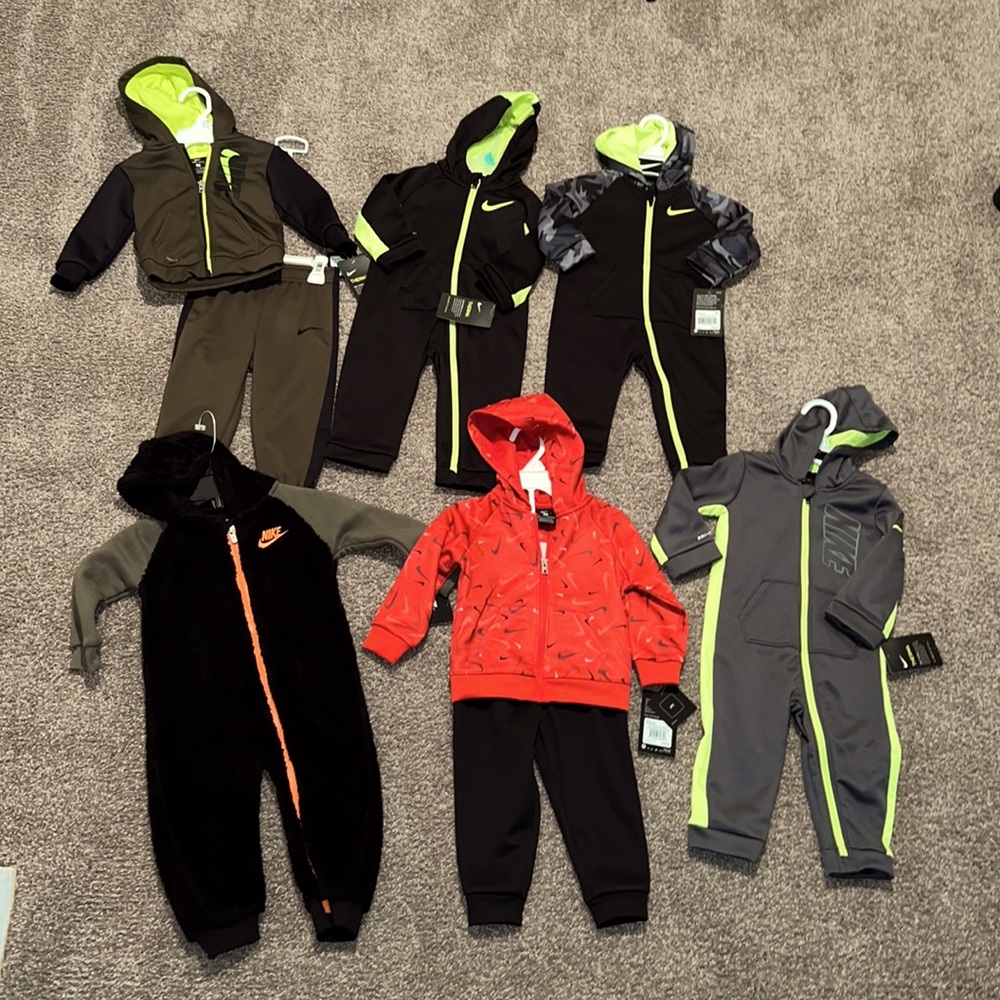 NWT Nike boys 18 months(SOLD)!!!!